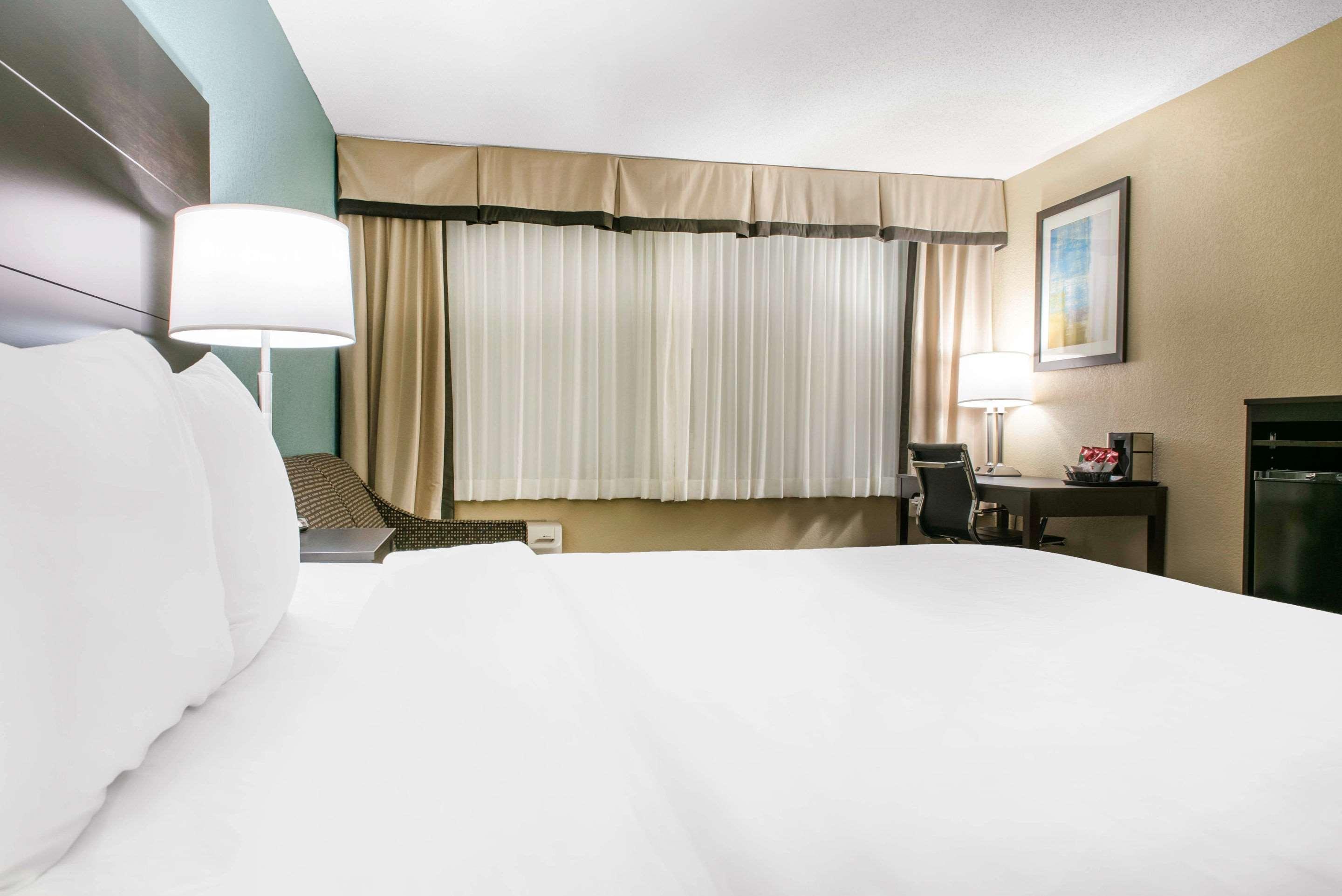 Quality Inn Dayton Airport Englewood Eksteriør bilde