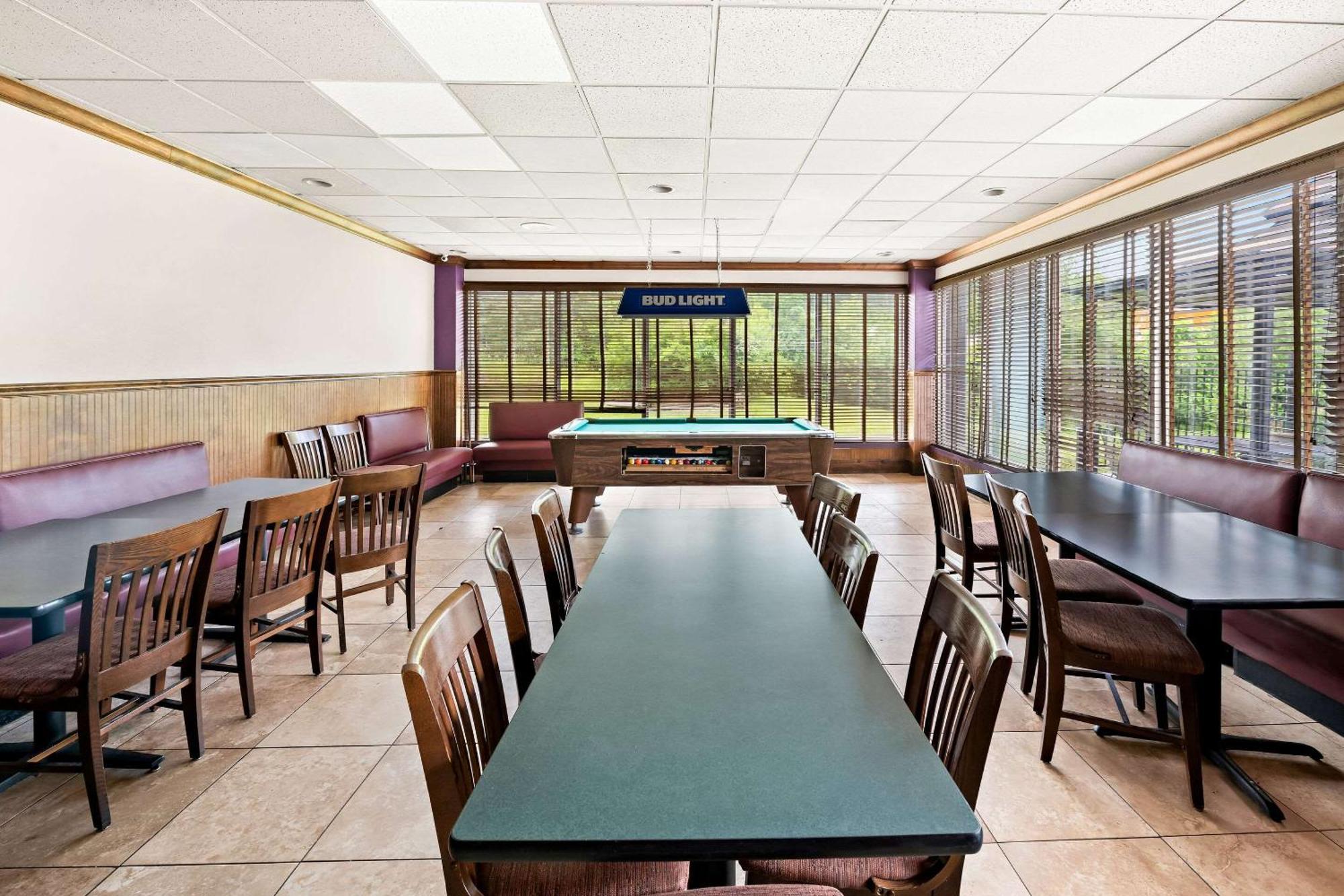 Quality Inn Dayton Airport Englewood Eksteriør bilde