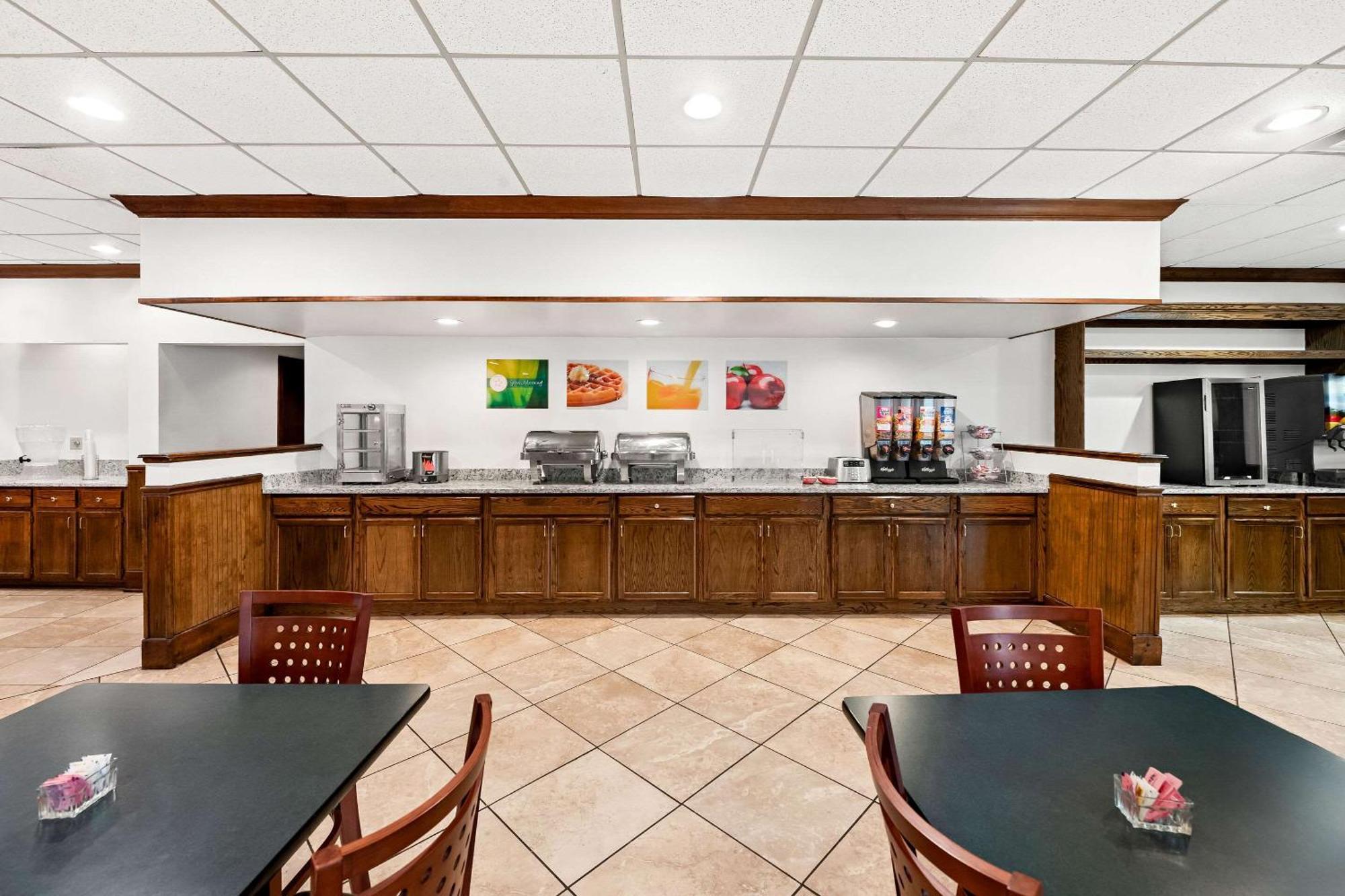 Quality Inn Dayton Airport Englewood Eksteriør bilde