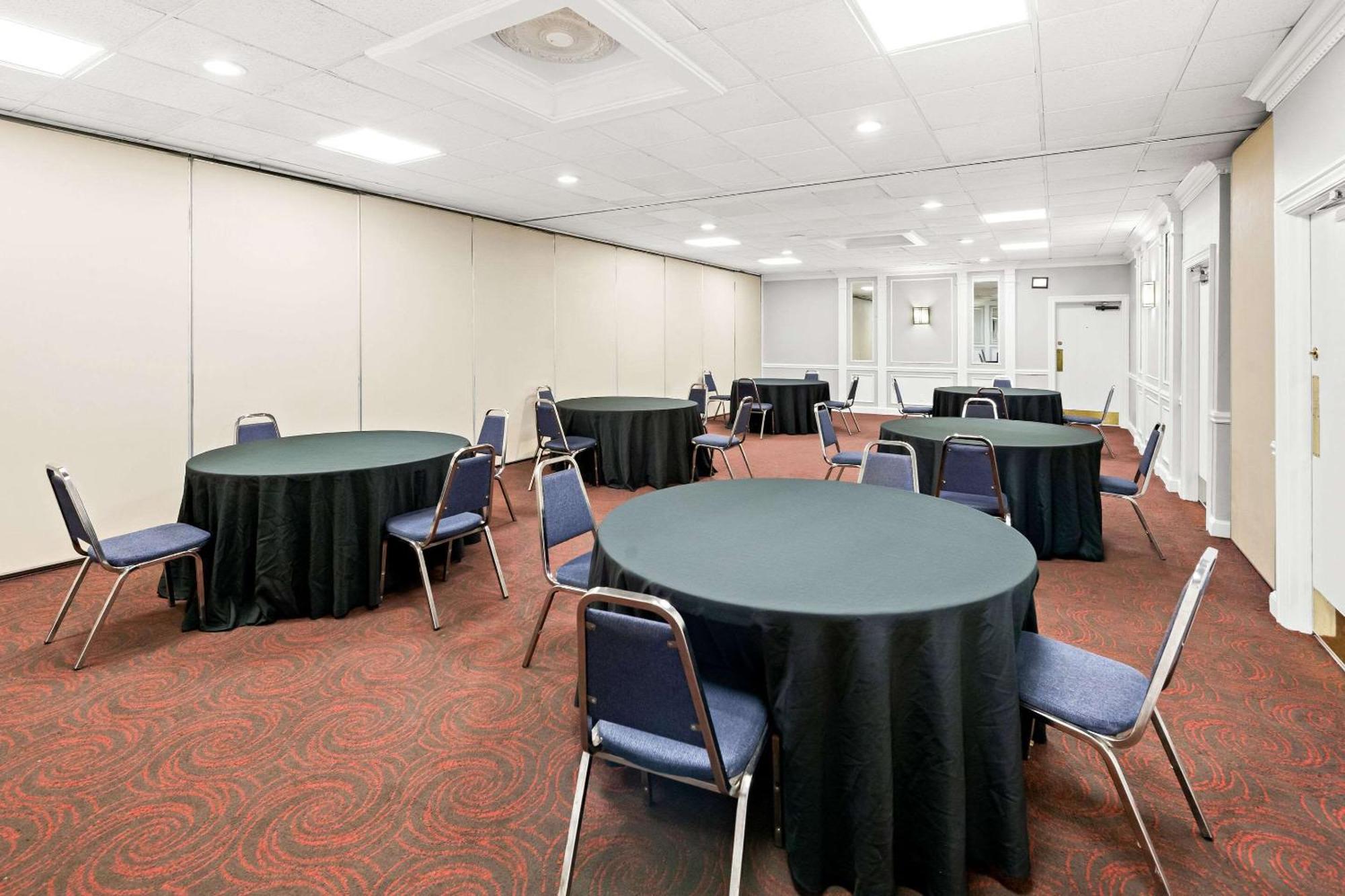 Quality Inn Dayton Airport Englewood Eksteriør bilde